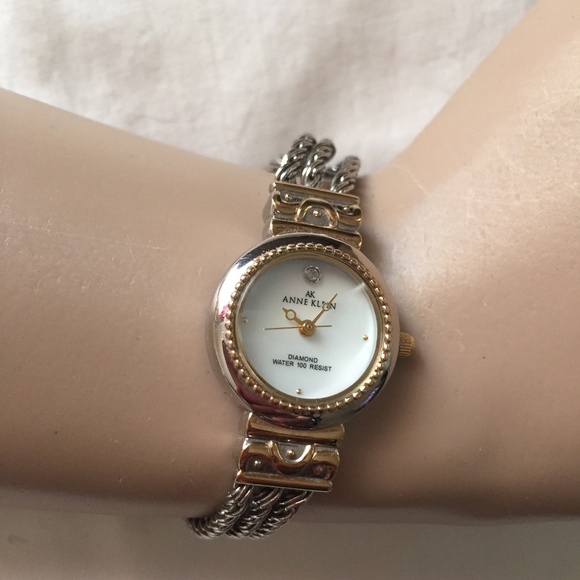 BEAUTIFUL ANNE KLEIN LADIES WATCH